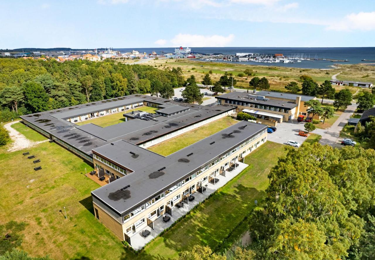 Hotel/ Apartments Marina Грена Экстерьер фото